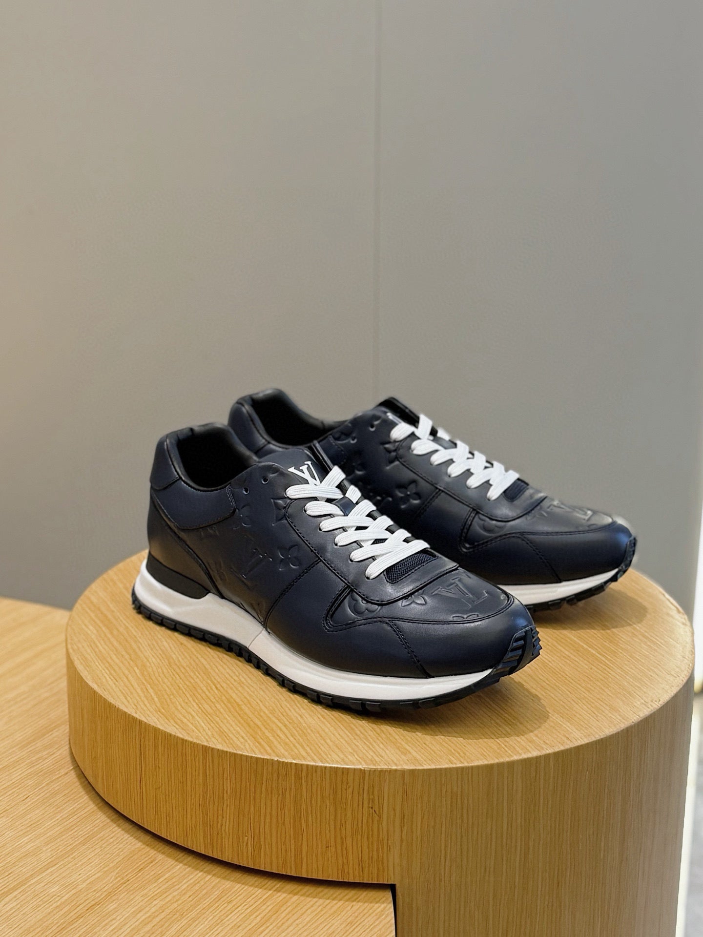 LOUIS VUITTON RUN AWAY MONOGRAM DARK BLUE