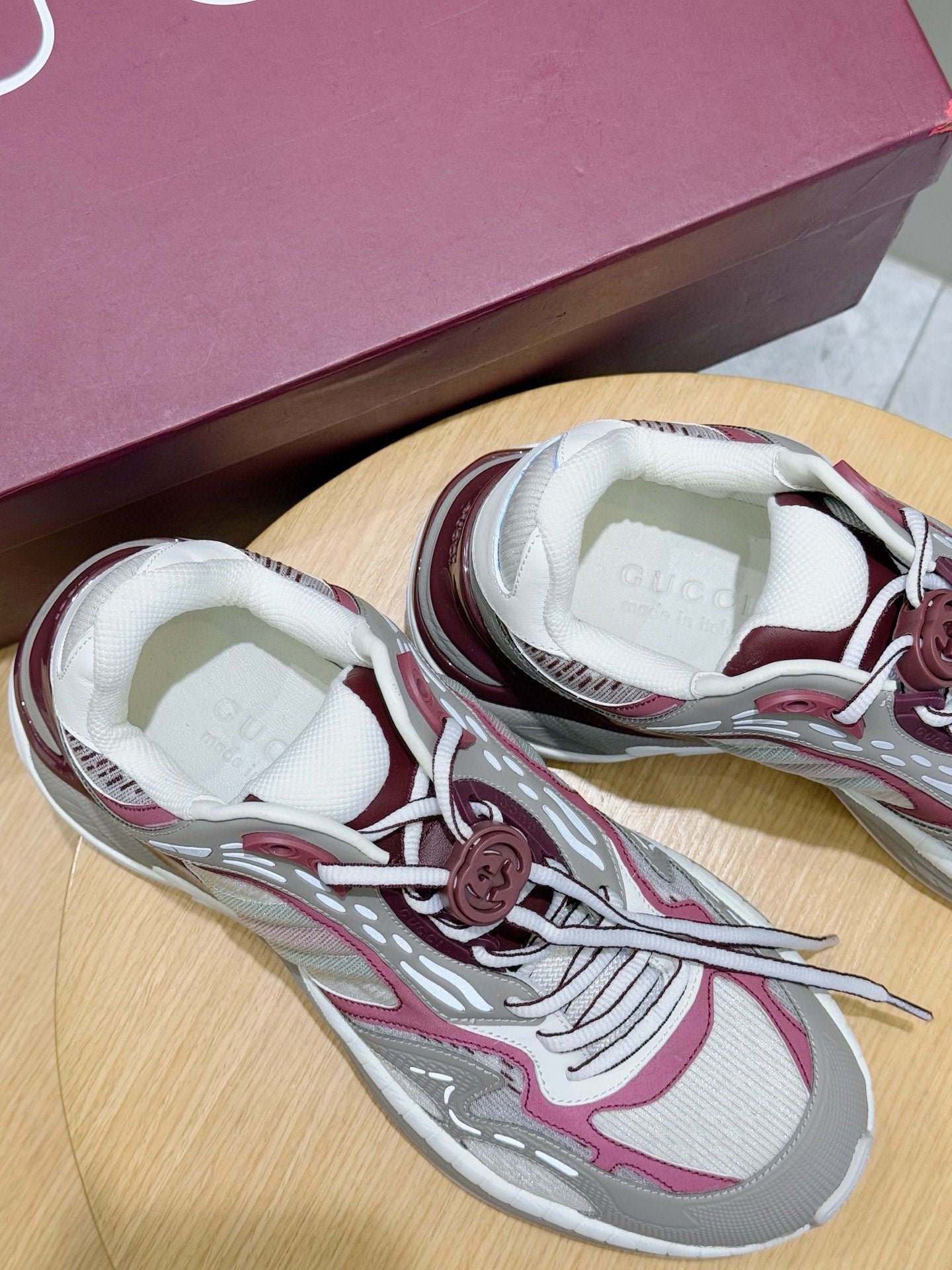 GUCCI 2.0 TRAINERS SILVER BROWN