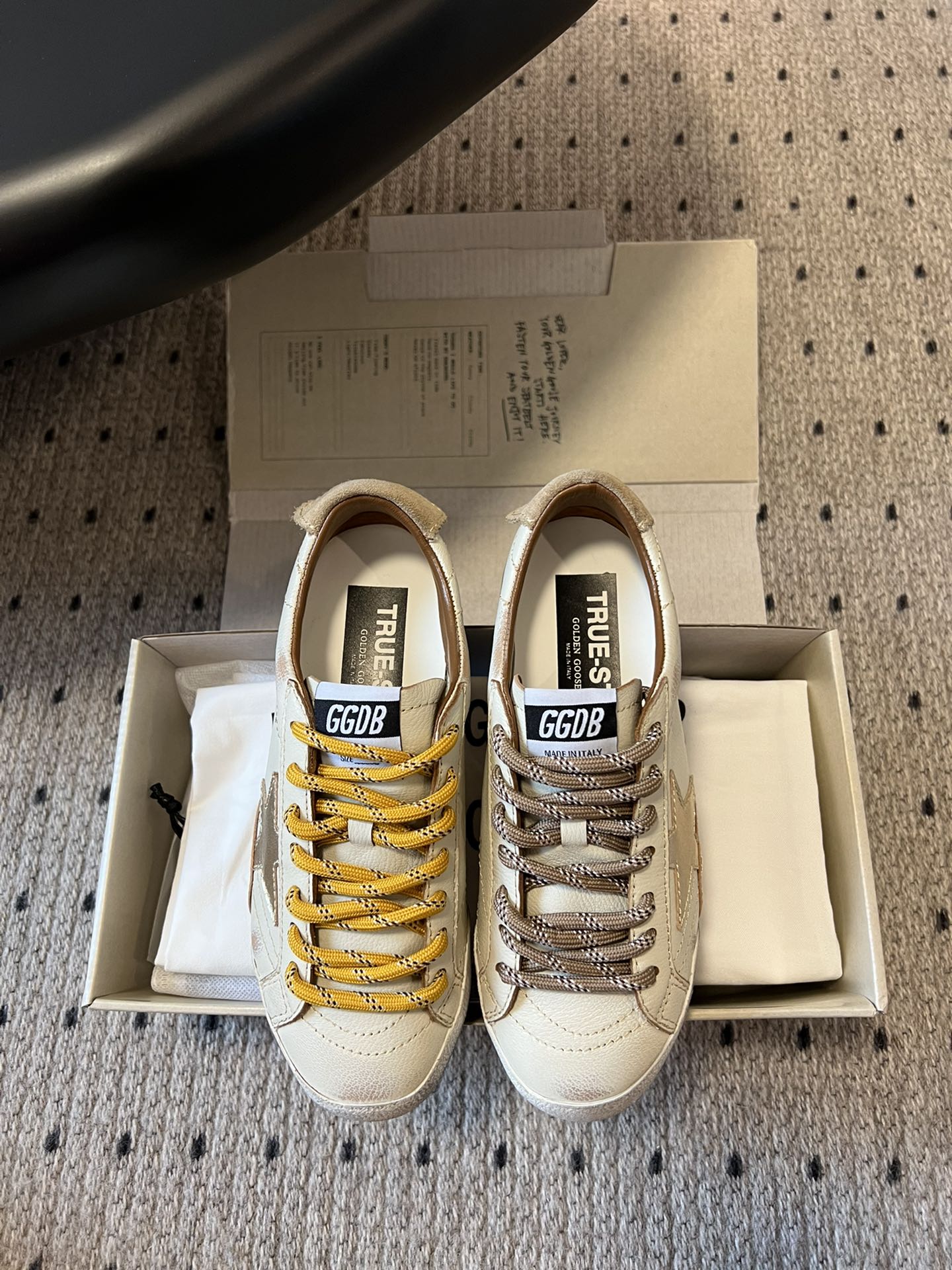 GOLDEN GOOSE TRUESTAR BEIGE SUEDE