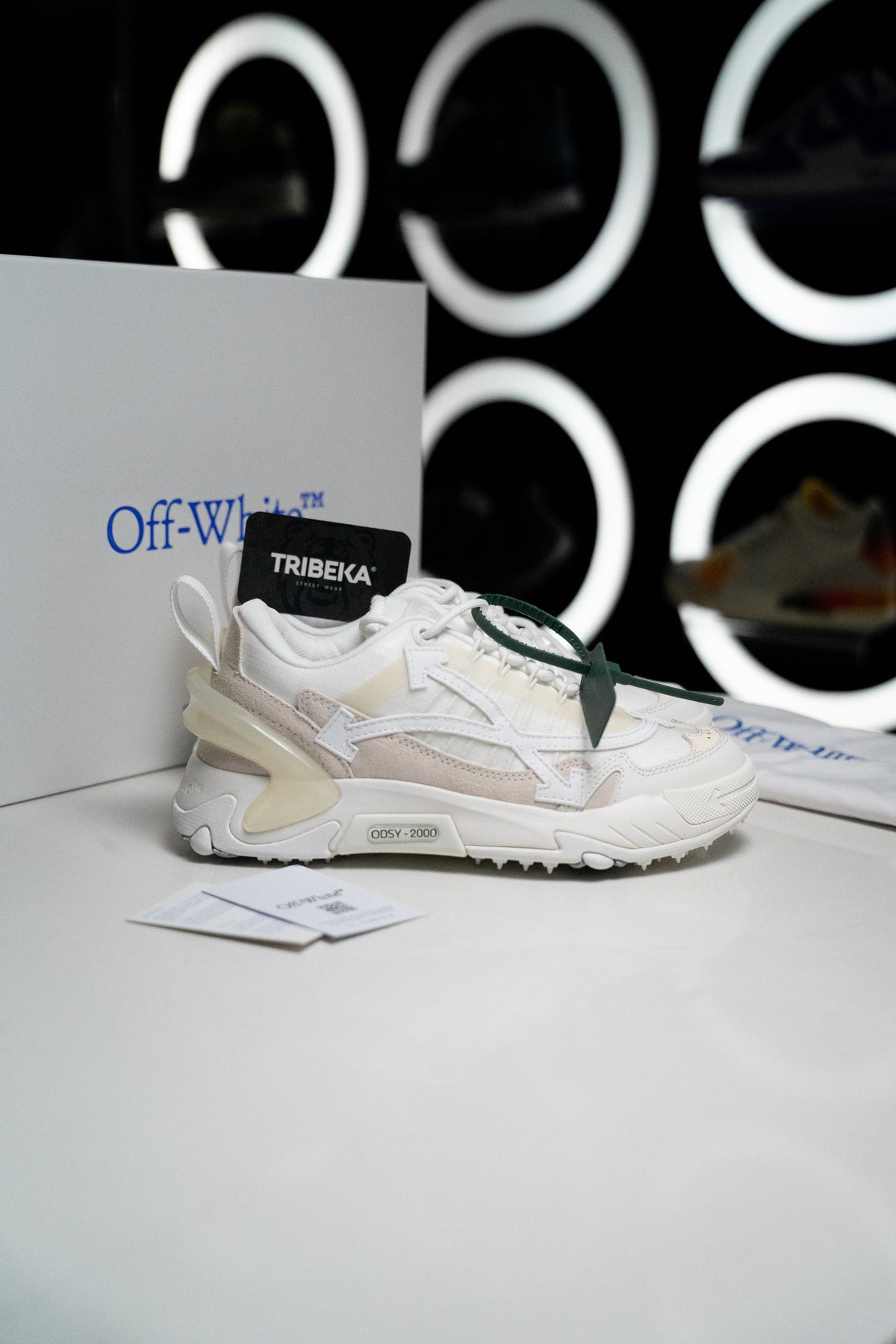 OFF WHITE ODZY 2000 "ALL WHITE"