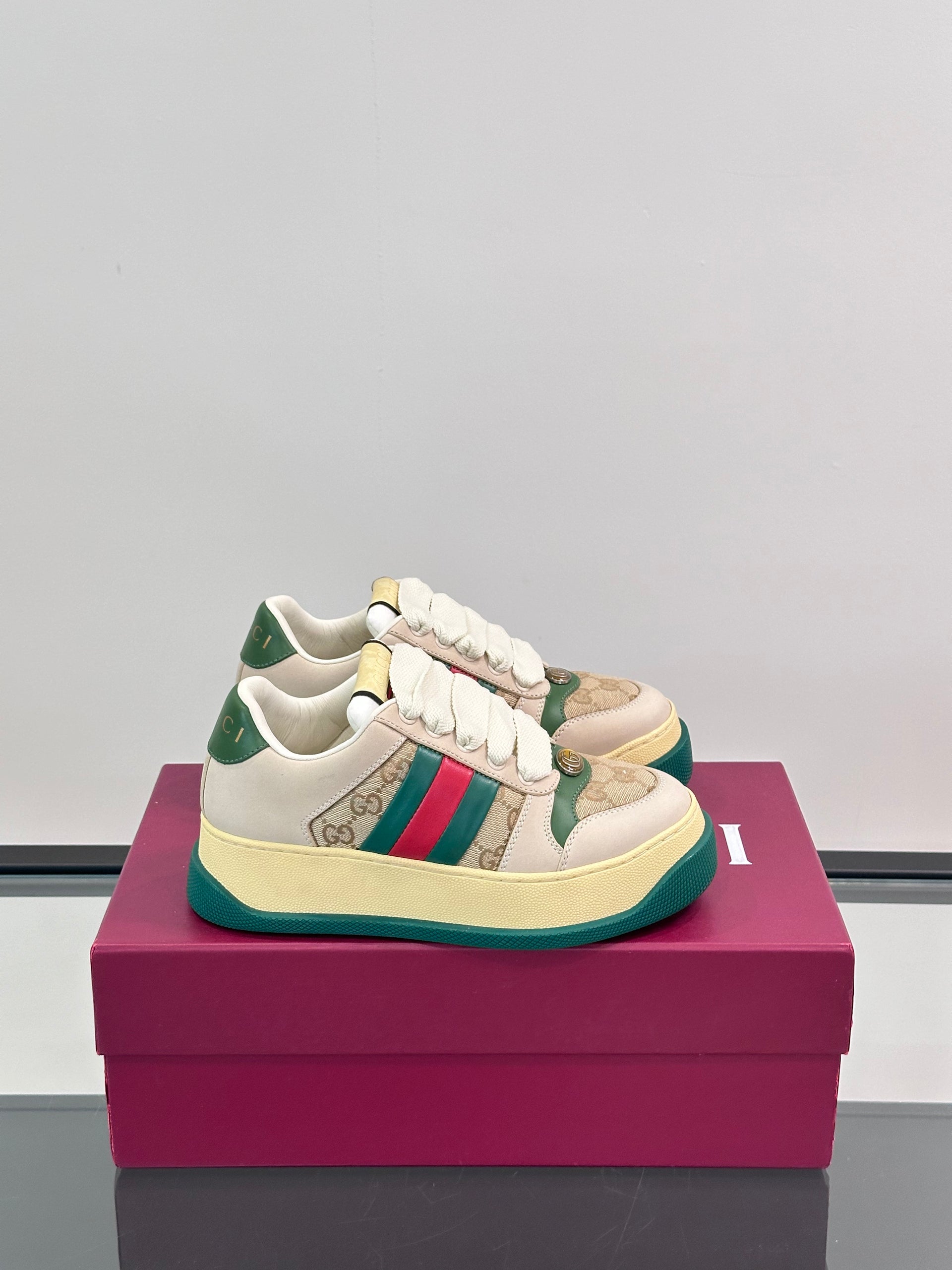 GUCCI DOUBLE SCREENER