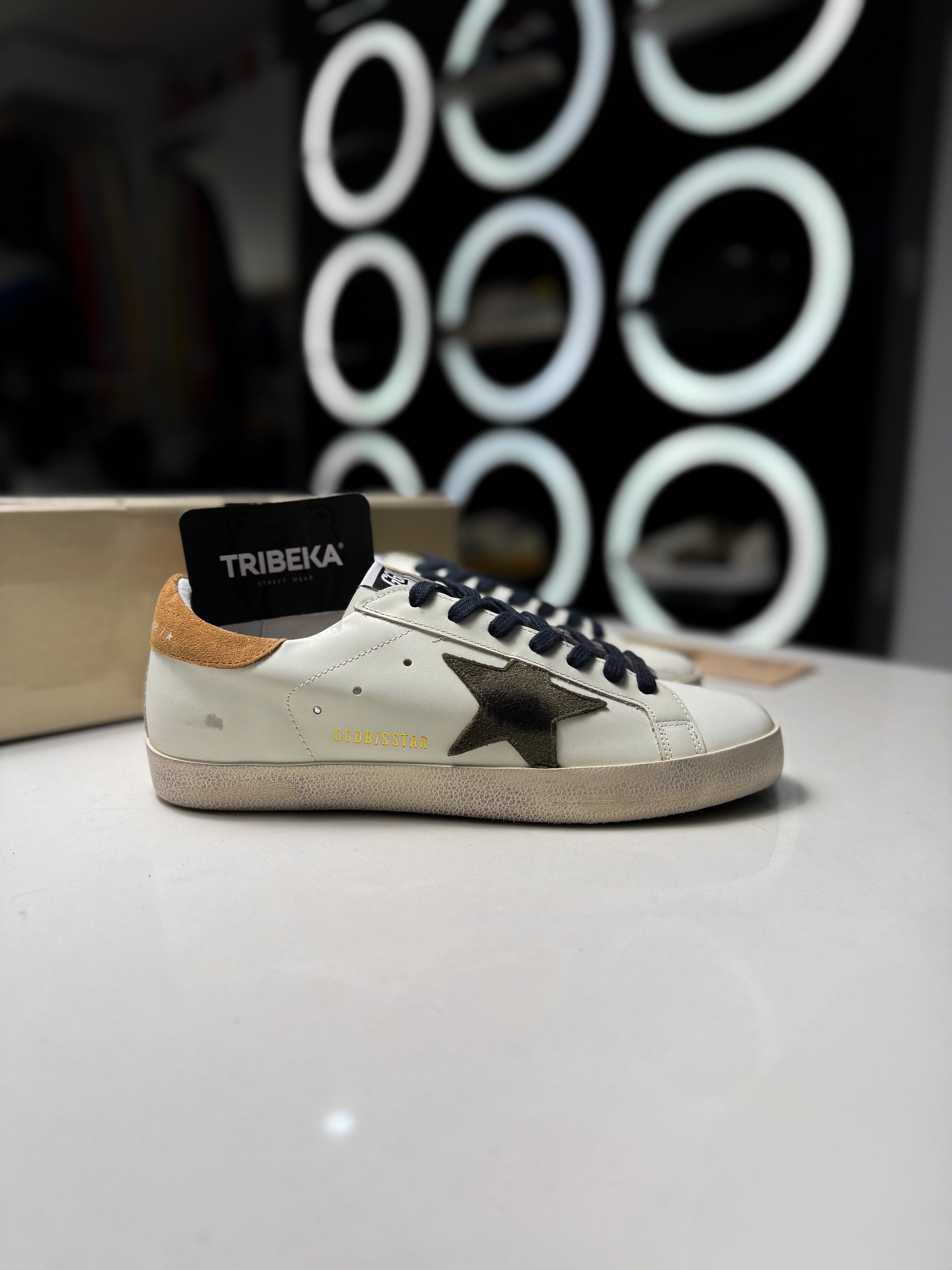 Golden goose SUPERSTAR white green star