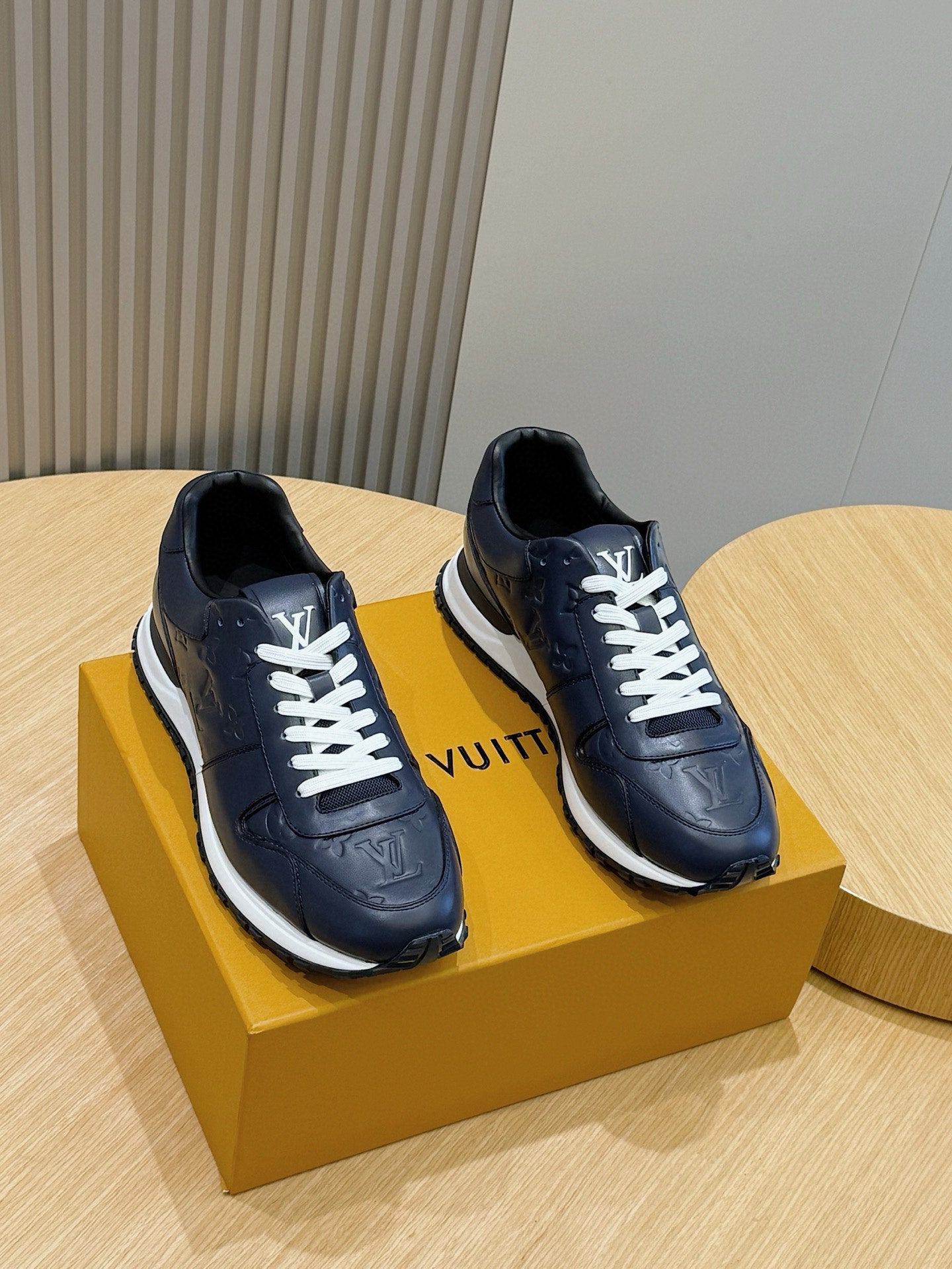 LOUIS VUITTON RUN AWAY MONOGRAM DARK BLUE