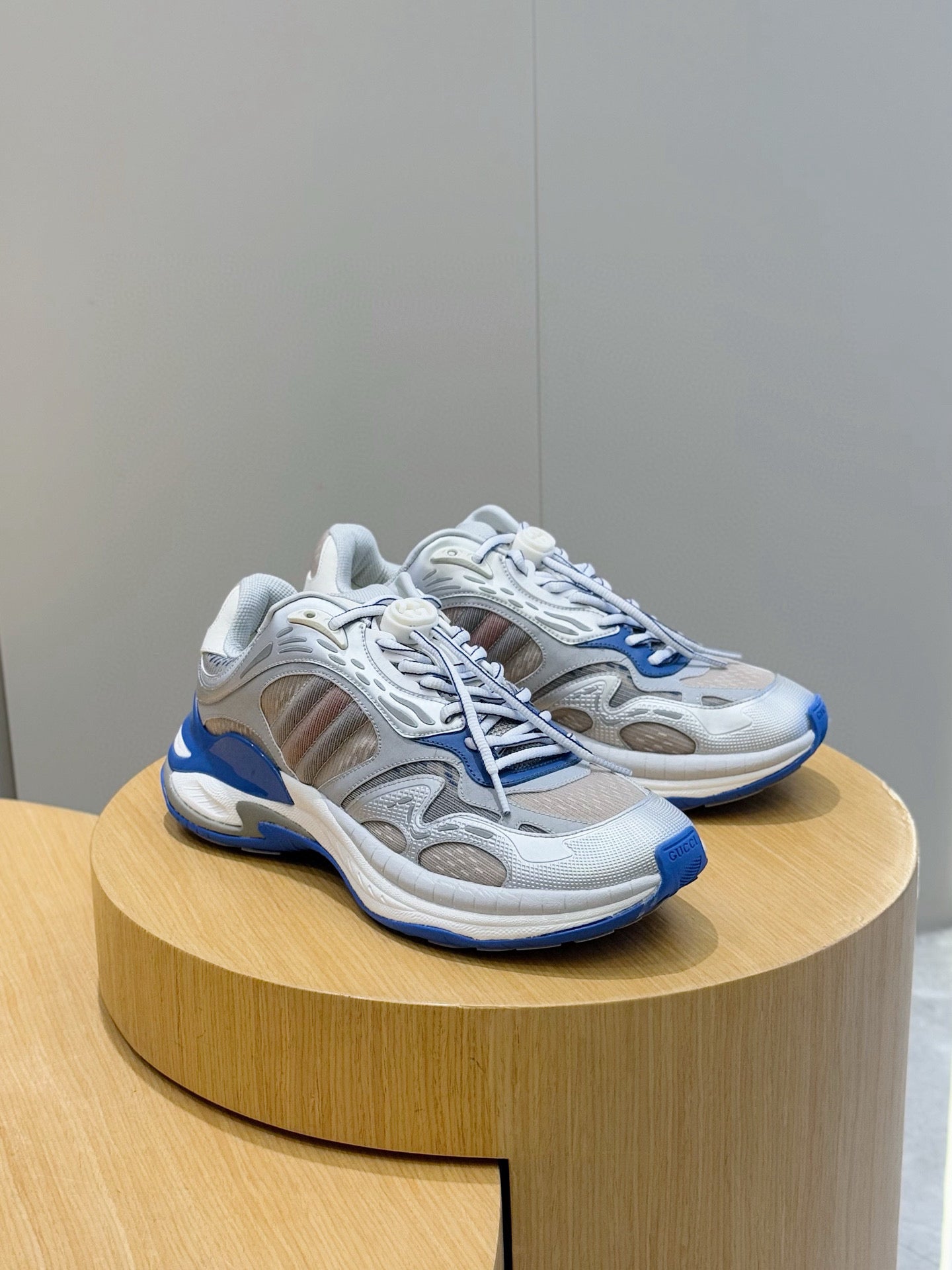 GUCCI 2.0 TRAINERS SILVER/BLUE