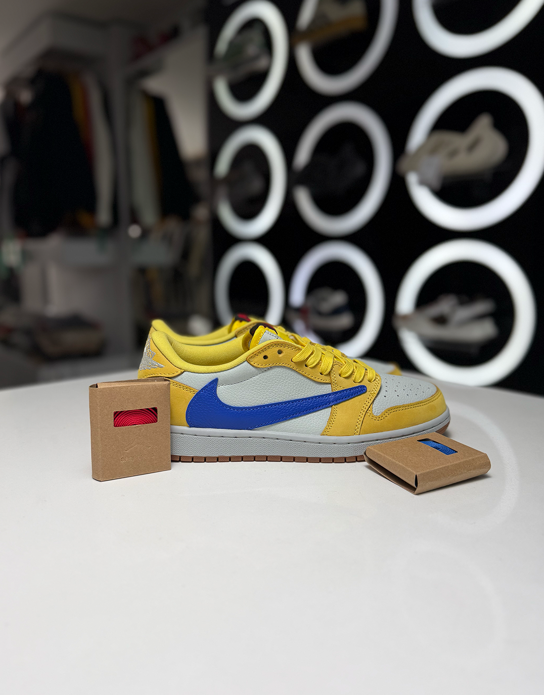JORDAN 1 RETRO LOW OG SP TRAVIS SCOTT CANARY