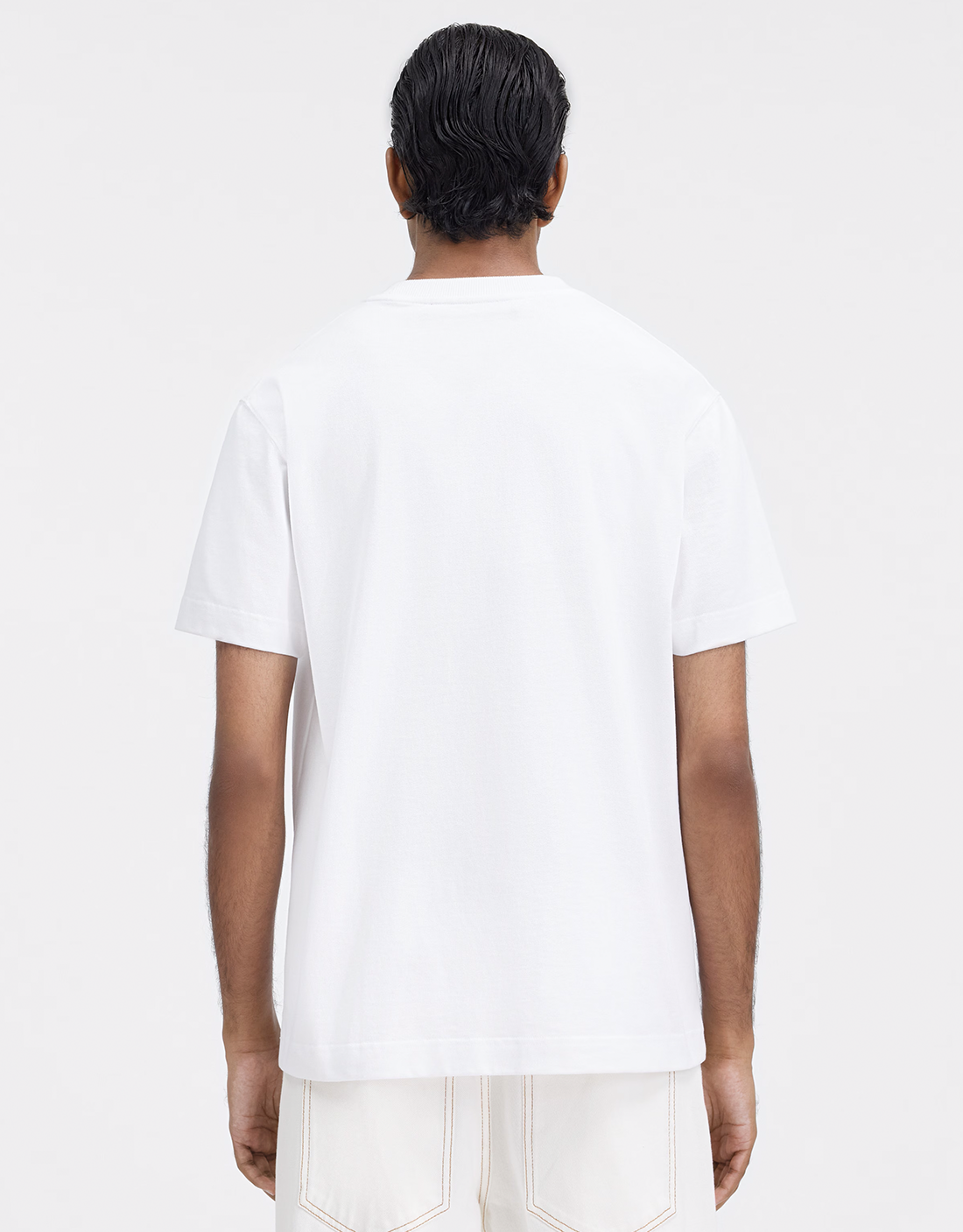 Camiseta Jacquemus logo patch blanca