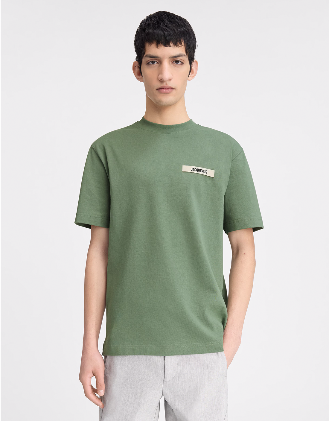 Camiseta Jacquemus logo patch verde